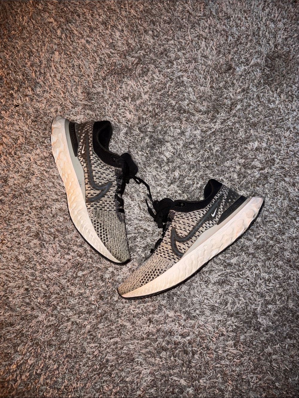 Nike mens Gray and Black Flyknit react infinity run 3 Running Sneakers